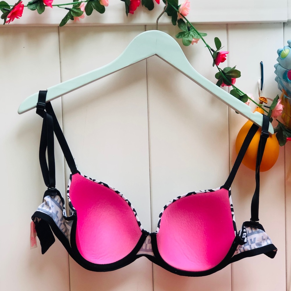 Pink Bra - Picture 2 of 3
